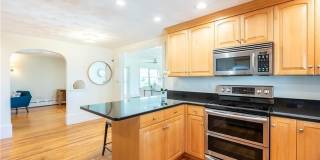 573 Wolcott Avenue Gallery 15