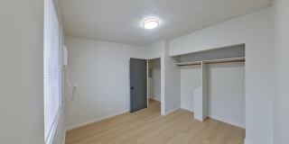 University Manor - Newly Renovated Units just a short walk from Campus! Gallery 181