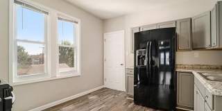 1045 Casgrain Street Gallery 12