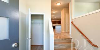 Modern End-Unit Townhome with Private Fenced Yard, Gourmet Kitchen & Spacious Layout Gallery 6