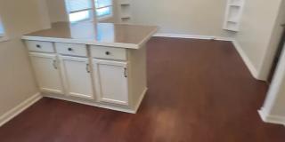 Charming 3-Bedroom Home with Fenced Yard in a Quiet Lawrence Neighborhood! Gallery 3