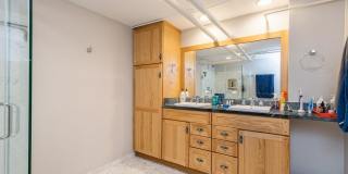 5230 N Wayne Avenue Gallery 20