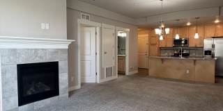 Secure, Stylish & Convenient – 2 Bed Condo in Loveland Gallery 4