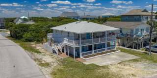 1027 S Shore Drive Gallery 1