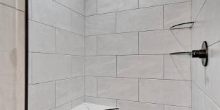 502 W Persimmon St Gallery 16