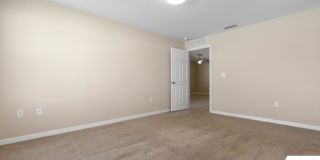 25 Louisville Drive Gallery 21