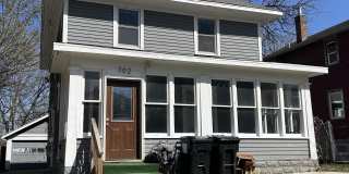 702 S Duluth Ave Gallery 1
