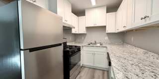 206 Pine Street Gallery 1