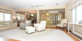 17 Grandview Avenue Gallery 13