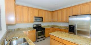 42983 SUNDANCE Square Gallery 7