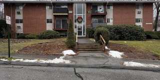 10 Longwood Dr unit: 5 Gallery 1