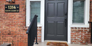 1314 S Court Street Gallery 32