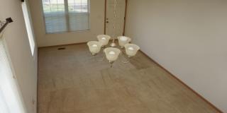 Beautiful and cozy 3 bedroom home with 2.1 bath Gallery 42