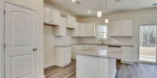 323 Suncrest Court Gallery 10