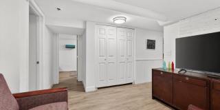 Charming 2BR Apartment in Greeley Gallery 29