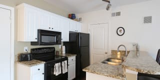 Pinegate Apartments Gallery 1