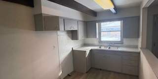 528 Henrietta Gallery 13