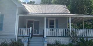 Beautiful Home in the Historic District of Gainesvile Gallery 3