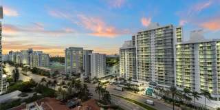 5959 Collins Ave Gallery 42