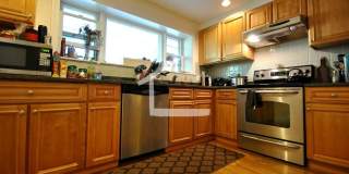 3 Bed in Brookline!! 2 Bathrooms!!! NO BROKER FEE!!! Gallery 9
