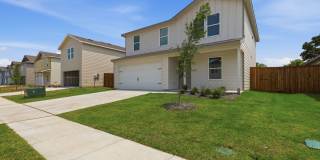 Contemporary in Cleburne! Gallery 1