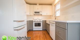 Beautiful Condo Only 6 blocks to the beach | Seaside District of Oceanside Gallery 19