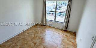 9248 Collins Ave Gallery 7
