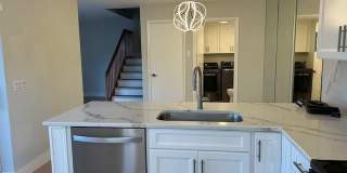 2807 SW LAKEMONT Place Gallery 9