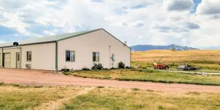 * September to May* Horse and dog friendly, 2 bedroom Barn Apartment Gallery 1