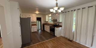 2 bedroom, 1 bath home near Harding Place 2 bedroom, 1 bath home near Harding Place Gallery 5