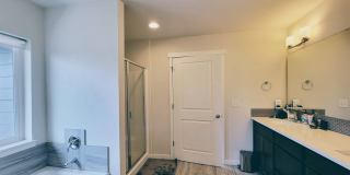 Bright, Spacious 4 bedroom in Pinnacle Peak Bright, Spacious 4 bedroom in Pinnacle Peak Gallery 12