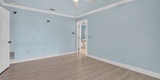 414 Somerset Drive Gallery 16