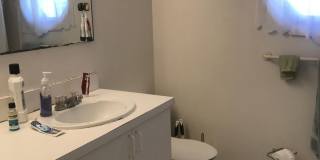 Fantastic, Modern 3-bedroom, 2.5 Bath Townhouse w/ Backyard Gallery 13