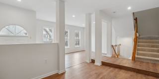 Spacious & Bright 3bd/2.5 brick front TH in Sterling, VA! Gallery 7