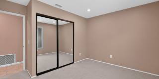 12137 Putting Green Row Gallery 26