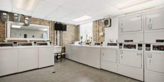 6112 N Winthrop Ave Gallery 10