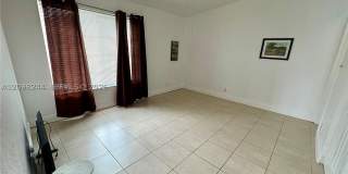 5534 S Lakewood Cir S Gallery 8