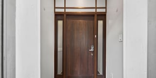 817 6TH Street NW Gallery 36