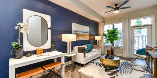 92 West Paces Gallery 18