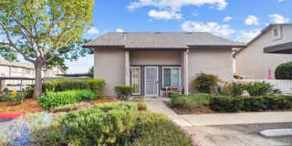 Charming 3 Bedroom Townhome in Poway! Gallery 1