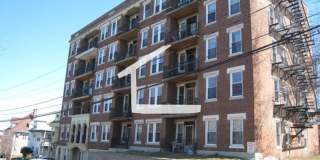 Nice 1 bed in Allston Gallery 4