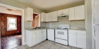 Freshly Updated House (Updated Pictures Coming Soon) Gallery 13