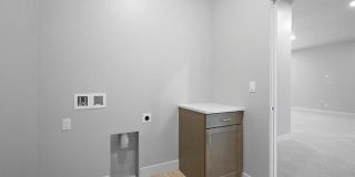 392 W Ridges Boulevard Gallery 35