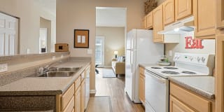 Runaway Bay Apartments Gallery 6