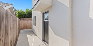 Private balcony + private patio! Gallery 22