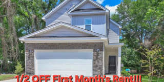 1/2 OFF First Month's Rent: With a move in by October 31st! Gallery 1
