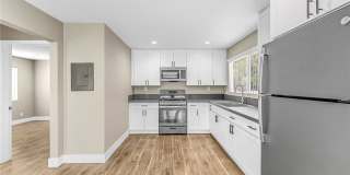 2417 W Stanford Gallery 1