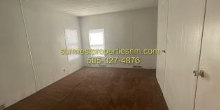 2 Bedroom, 2 Bath. Mobile Home with W/D Hook-ups and Fenced Back Yard Gallery 5