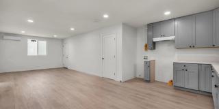 239-237 E 65th St Gallery 7