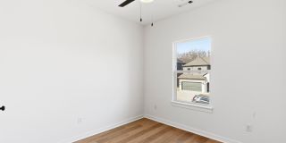 1822 East Fiji Street Gallery 12
